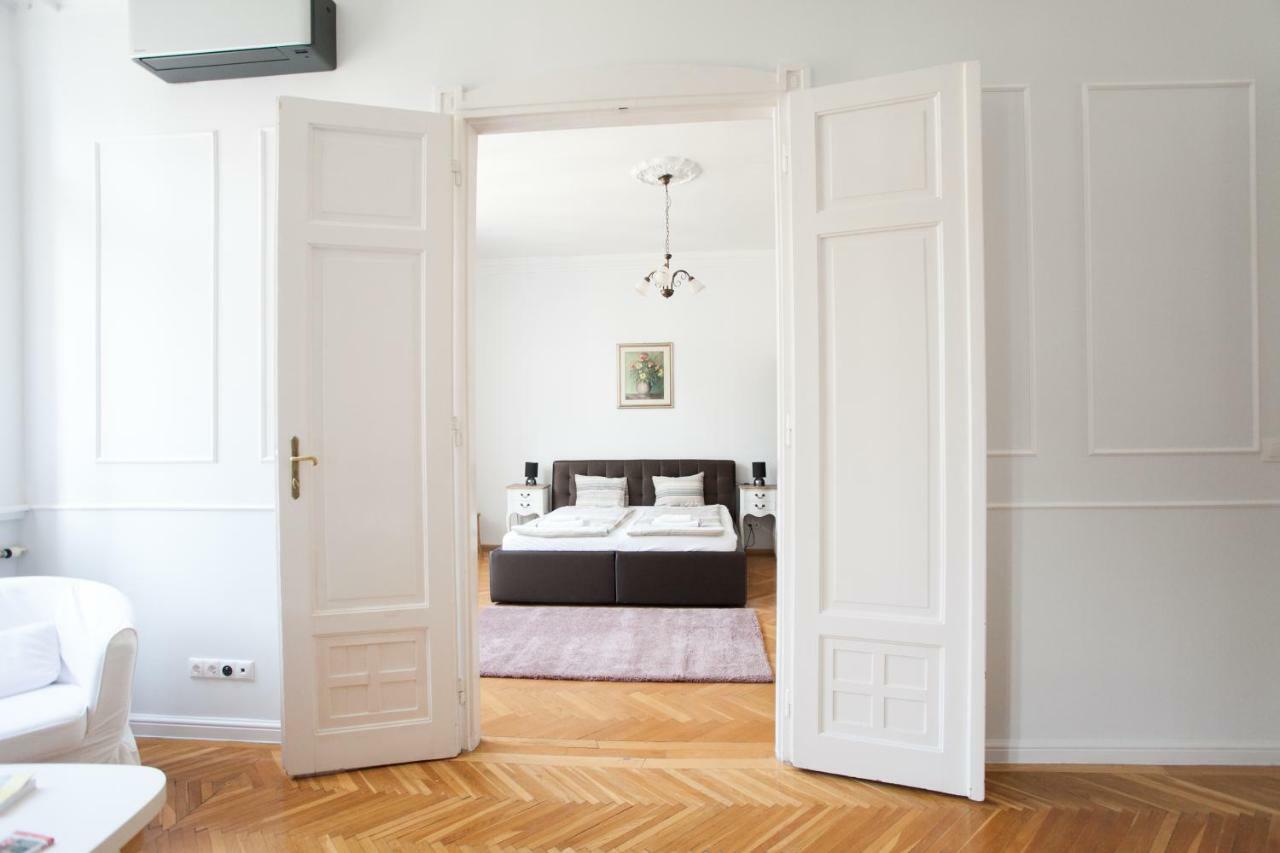 Chic & Charm Apartment Budapest Exterior foto