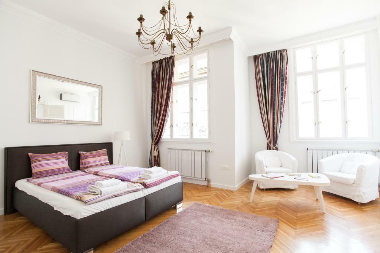 Chic & Charm Apartment Budapest Exterior foto