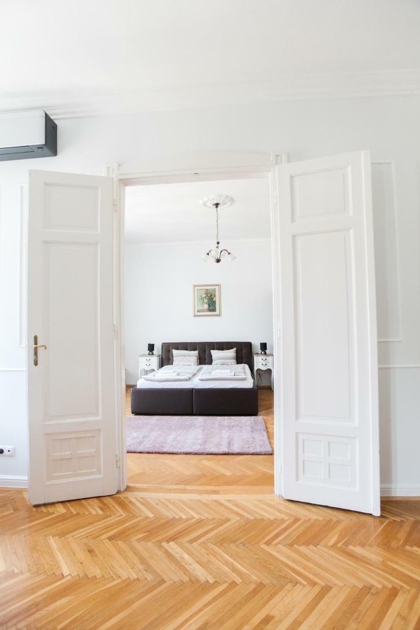 Chic & Charm Apartment Budapest Exterior foto